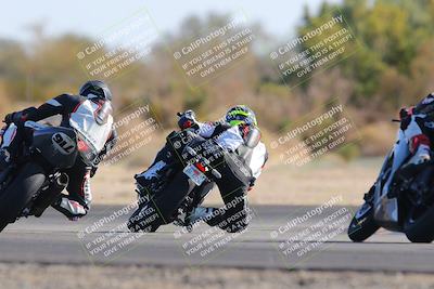 media/Dec-18-2022-SoCal Trackdays (Sun) [[8099a50955]]/Turn 7 Backside (1125am)/